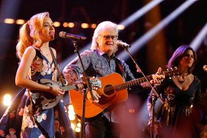 "The Voice": Emily Ann Roberts sings with Ricky Skaggs. (NBC photo by Trae Patton)