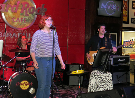 Hannah Kadryna sings alongside The Nayjays.