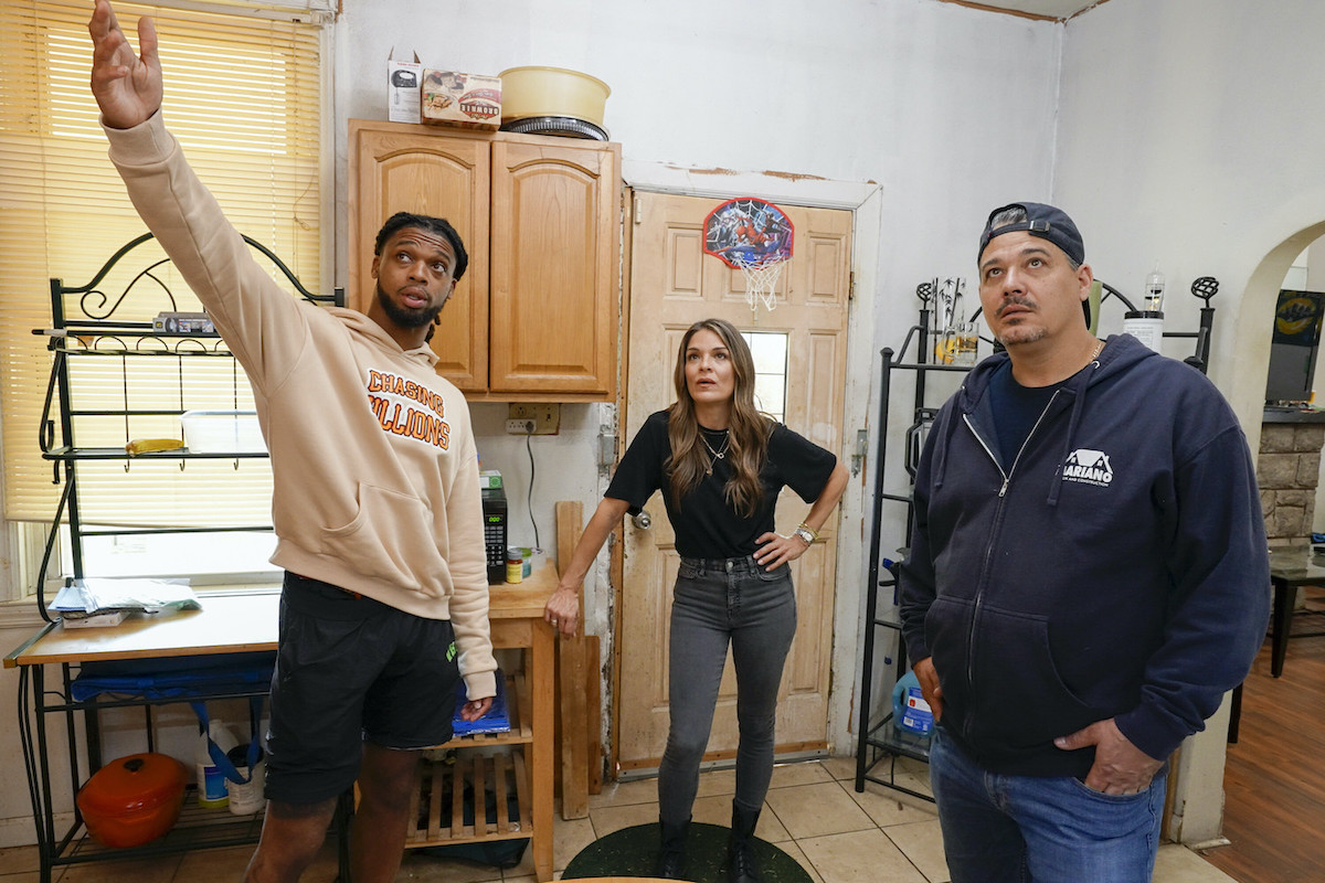Pictured, from left: Damar Hamlin, Sabrina Soto and Rob `Boston Rob` Mariano. (Photo: Juma Entertainment. All rights reserved. Provided by CBS PressExpress)