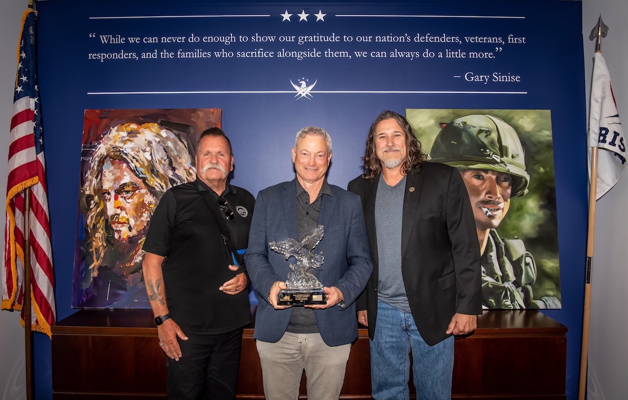 From left: David Corlew, Gary Sinise and Joel Pruitt. (Photo credit: Erick Anderson / eafoto // provided by Absolute Publicity Inc.)
