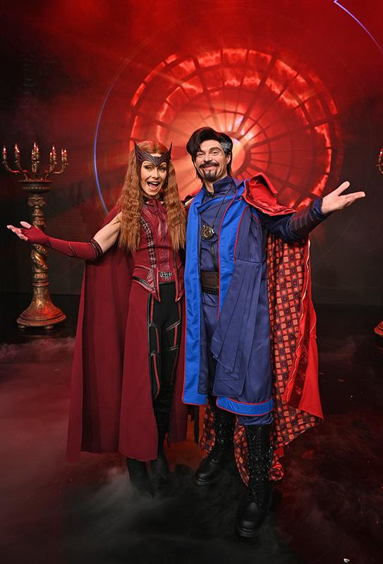 Hosts Kelly Ripa and Ryan Seacrest on Halloween, Monday, Oct. 31. (Disney General Entertainment photo by Jenny Anderson)