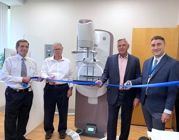 Pictured from left: Director of Diagnostic Imaging Peter Sanders, Chief of Diagnostic Imaging Dr. Mark Perry, Memorial President and CEO Joseph Ruffolo, and Dr. Safa Lohrasbi.