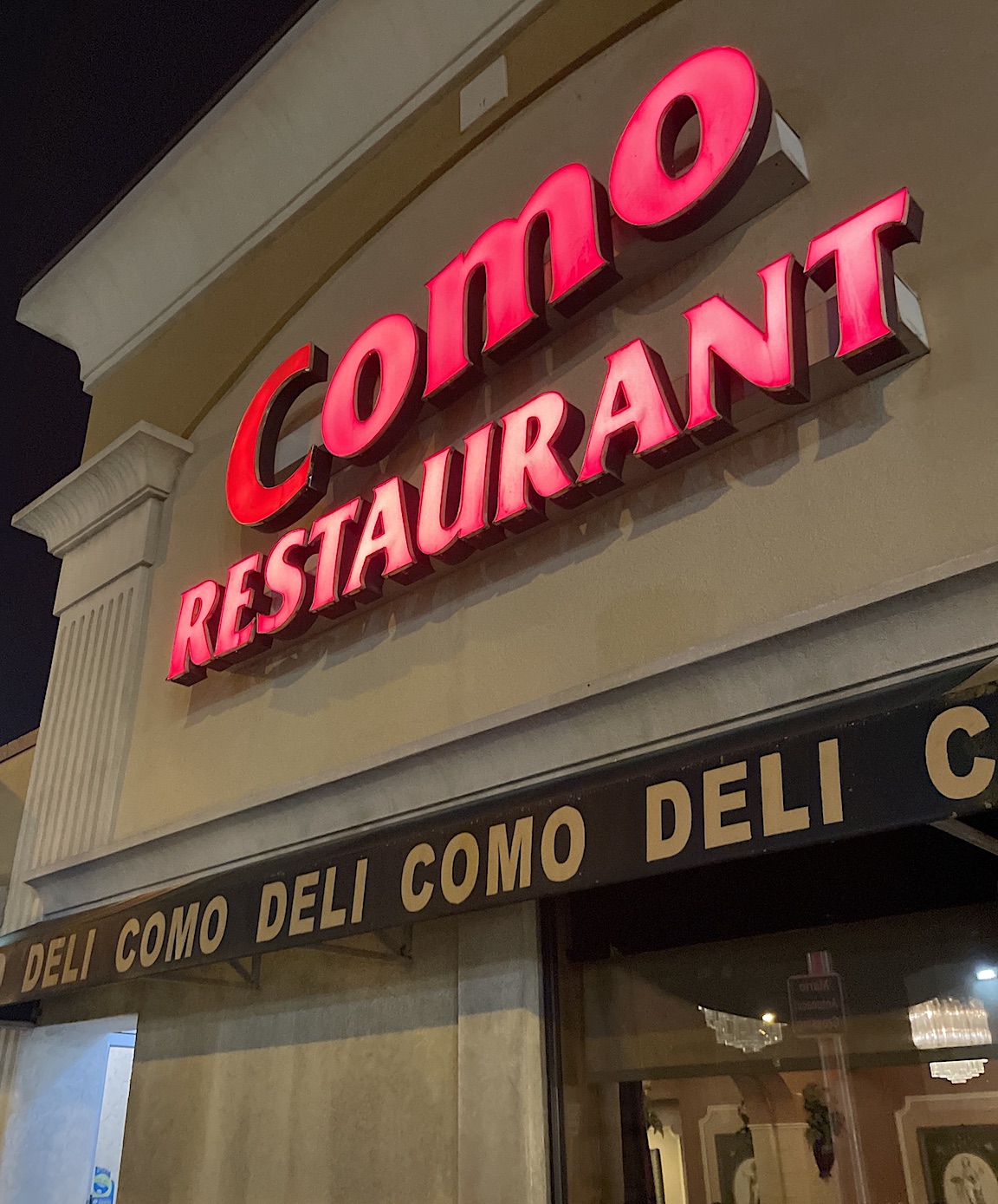 The Como Restaurant and Lounge on Pine Avenue in the City of Niagara Falls.