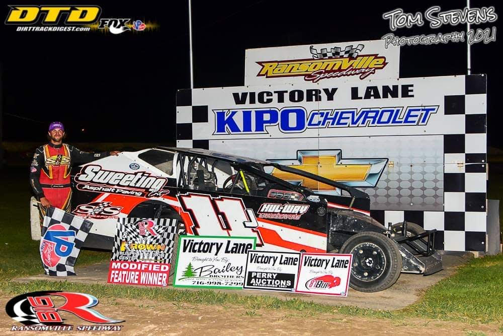 James Sweeting collects his first Ransomville win of 2021. (Photo by Tom Stevens)