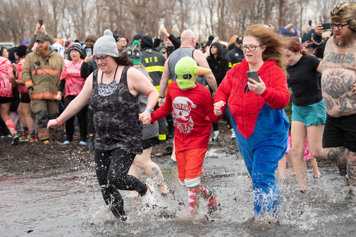 Polar Plunge weekend in Buffalo raises a recordsetting 450,000 for