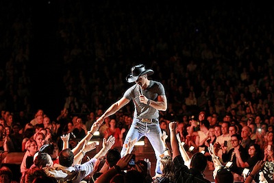 Tim McGraw, live on stage. (Photo by Mark Metcalfe/CBS ©2013 CBS Broadcasting Inc. All Rights Reserved.)