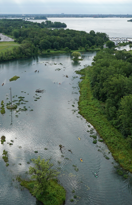 Paddles-Up-2015-Aerial-End-of-Poker-Run-coming-into-Bever-Island-St-Park